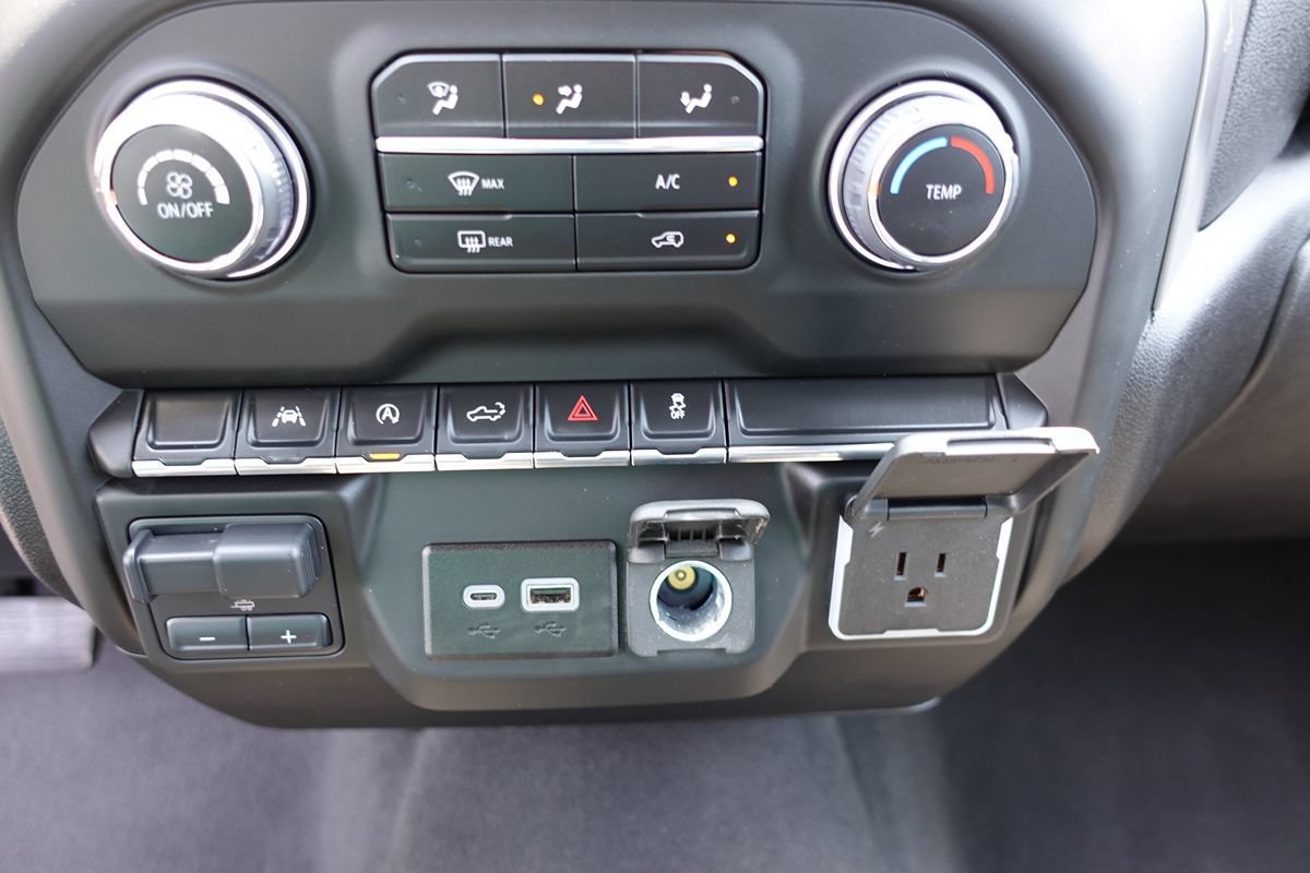 Used 2024 Chevrolet Silverado 1500 Custom AWD/4WD image 45