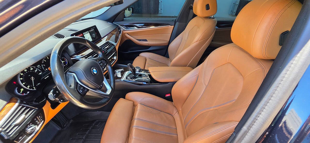Used 2017 BMW 530i xDrive AWD/4WD image 14