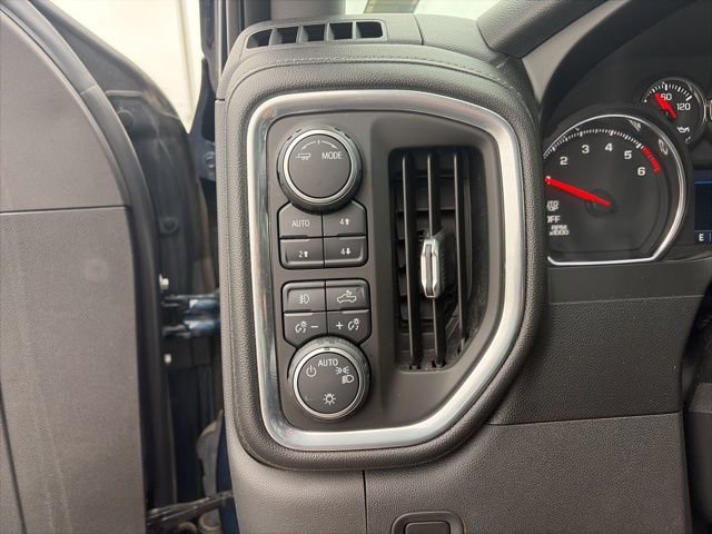 Used 2021 Chevrolet Silverado 1500 RST image 18