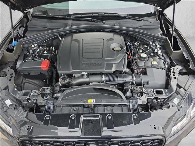 Certified 2025 Jaguar F-PACE R-Dynamic S image 30