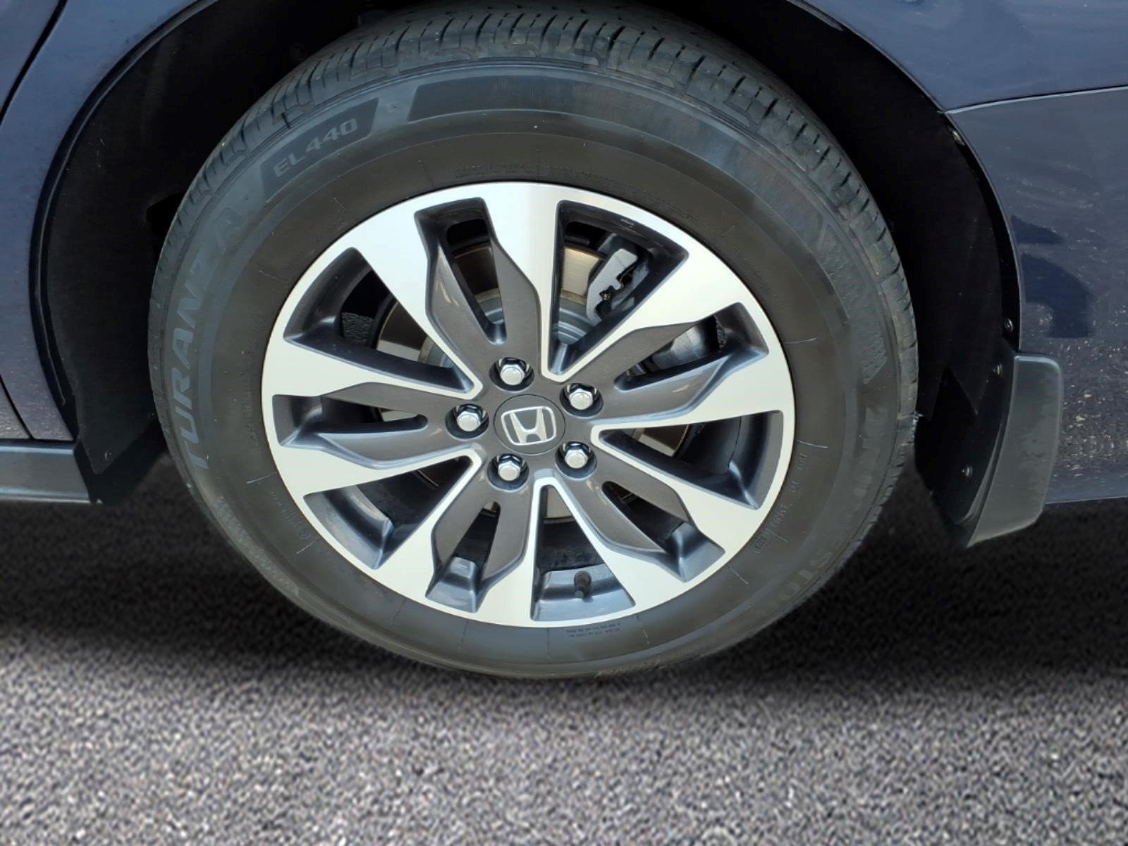 Certified 2024 Honda Odyssey EX-L image 9