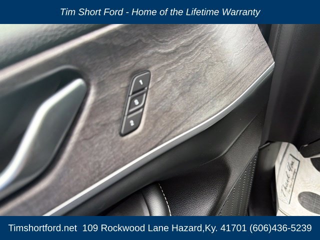Used 2022 Jeep Grand Cherokee Limited 4xe w/ Luxury Tech Group II AWD/4WD image 30