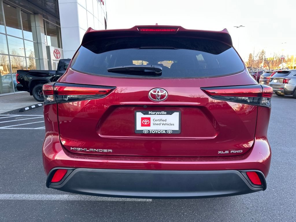 Used 2023 Toyota Highlander XLE image 4