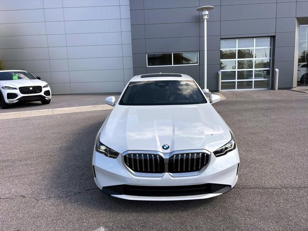 Certified 2025 BMW 540i xDrive image 2