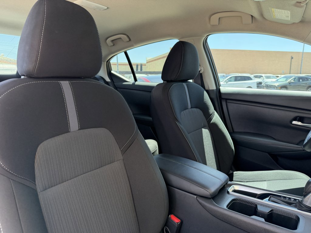 Used 2025 Nissan Sentra SV FWD image 37