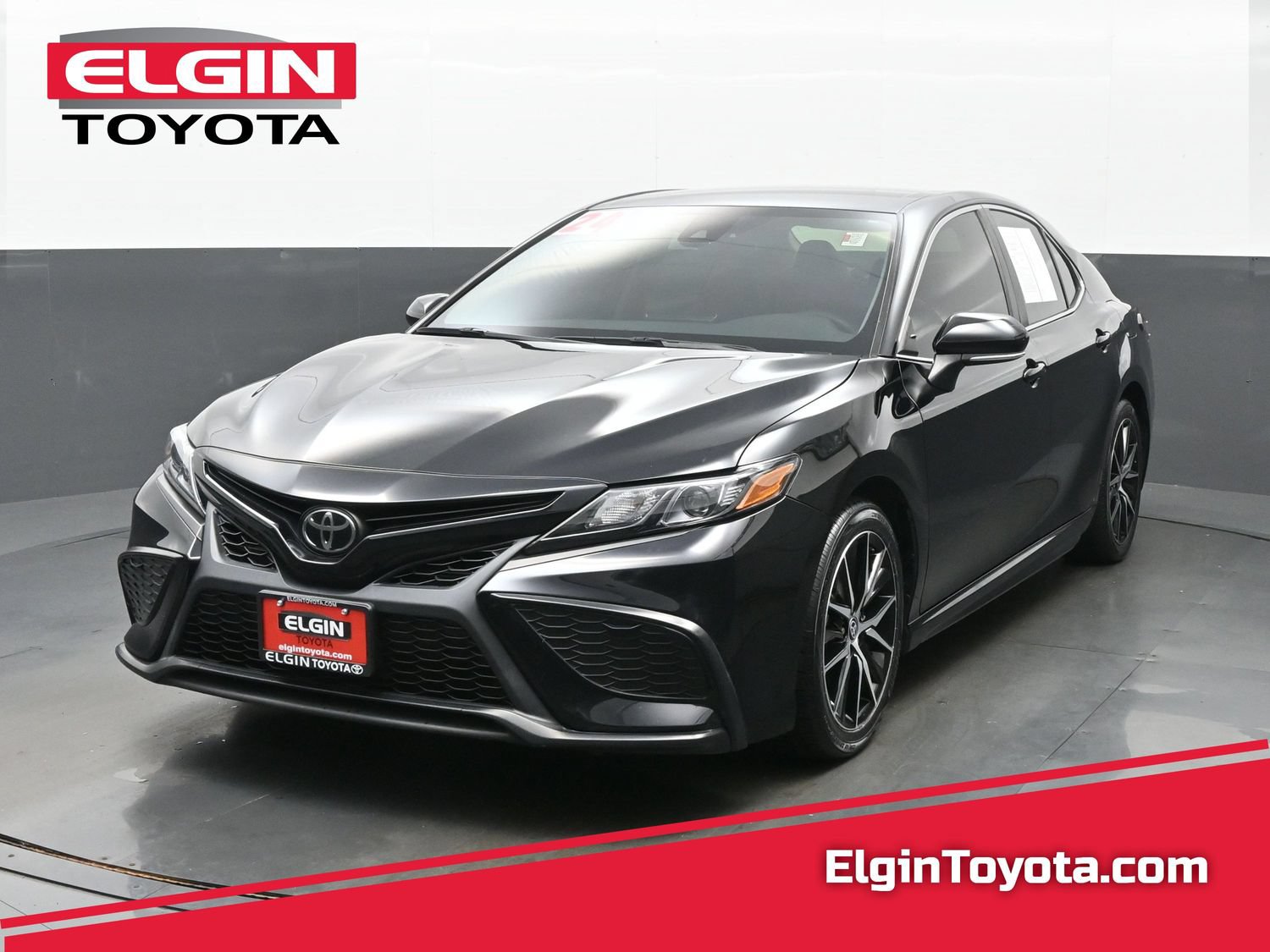 Used 2024 Toyota Camry SE