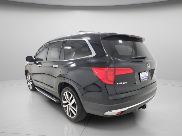 Used 2018 Honda Pilot Touring image 12