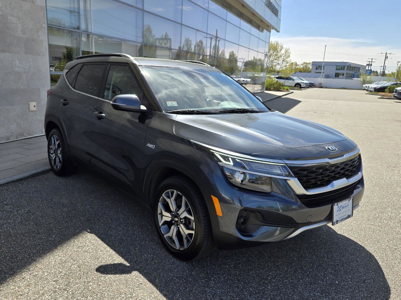 Used 2021 Kia Seltos EX AWD/4WD image 16