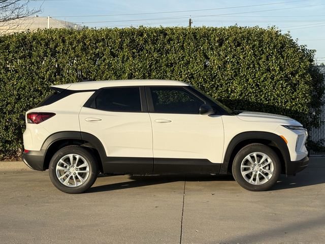 Used 2026 Chevrolet TrailBlazer LS w/ LS Convenience Package image 3