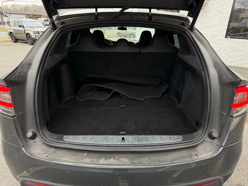 Used 2018 Tesla Model X 75D image 5