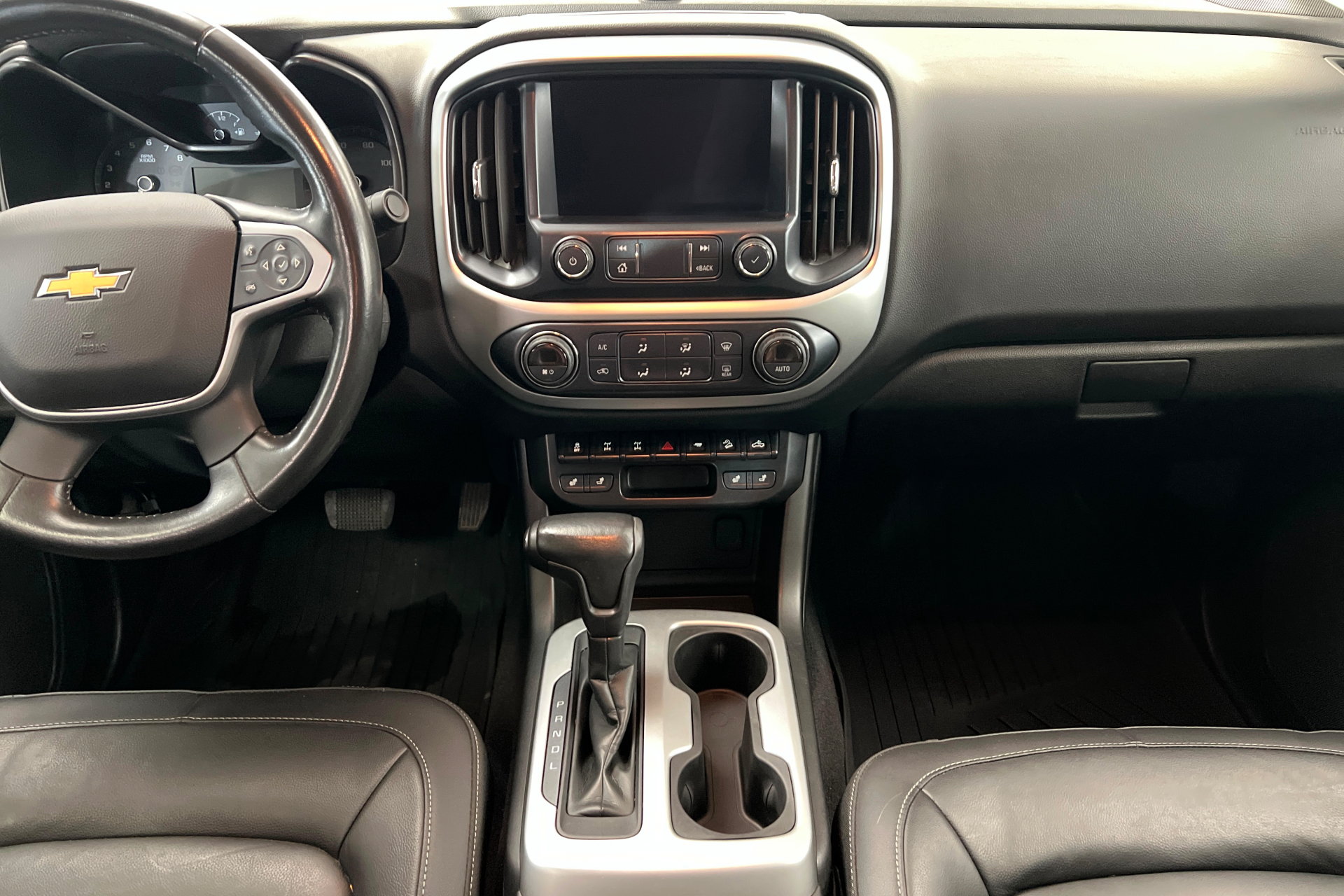 Used 2021 Chevrolet Colorado ZR2 w/ ZR2 Midnight Special Edition AWD/4WD image 13
