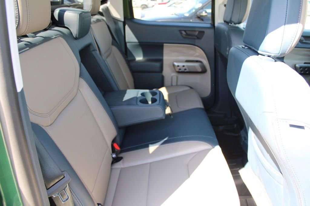 Used 2025 Ford Maverick Lariat image 22