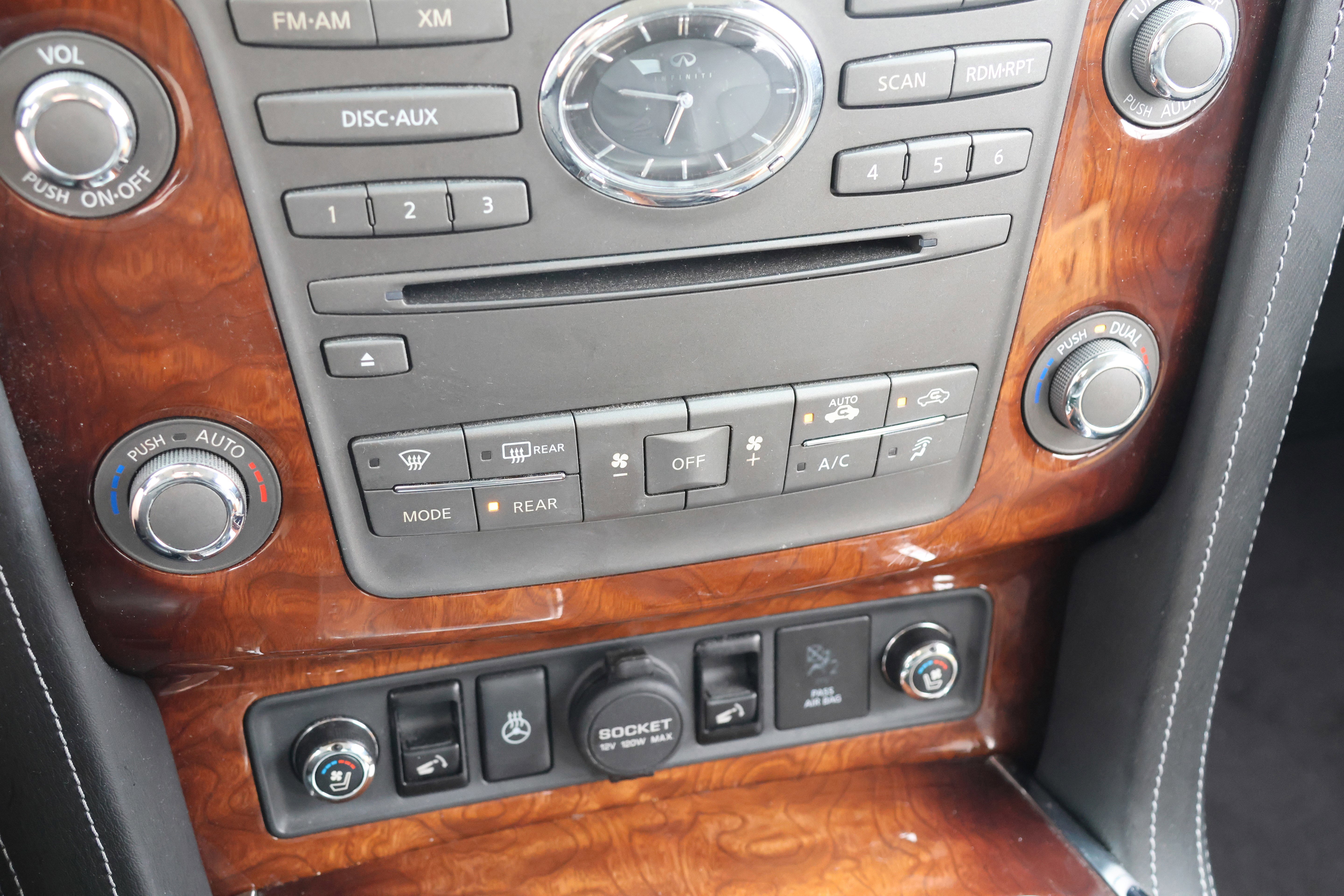 Used 2017 INFINITI QX80 2WD w/ Deluxe Technology Package image 27