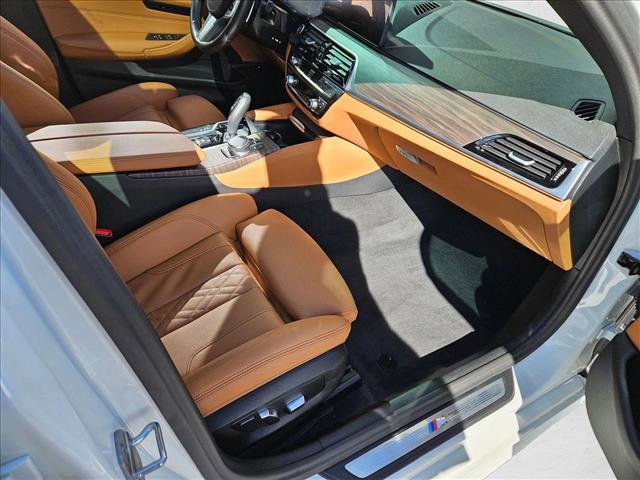 Certified 2023 BMW 530e w/ M Sport Package image 20