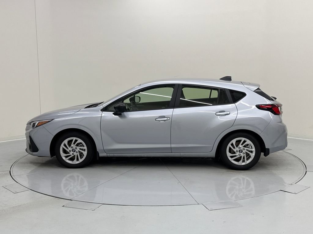 Certified 2025 Subaru Impreza 2.0i image 3