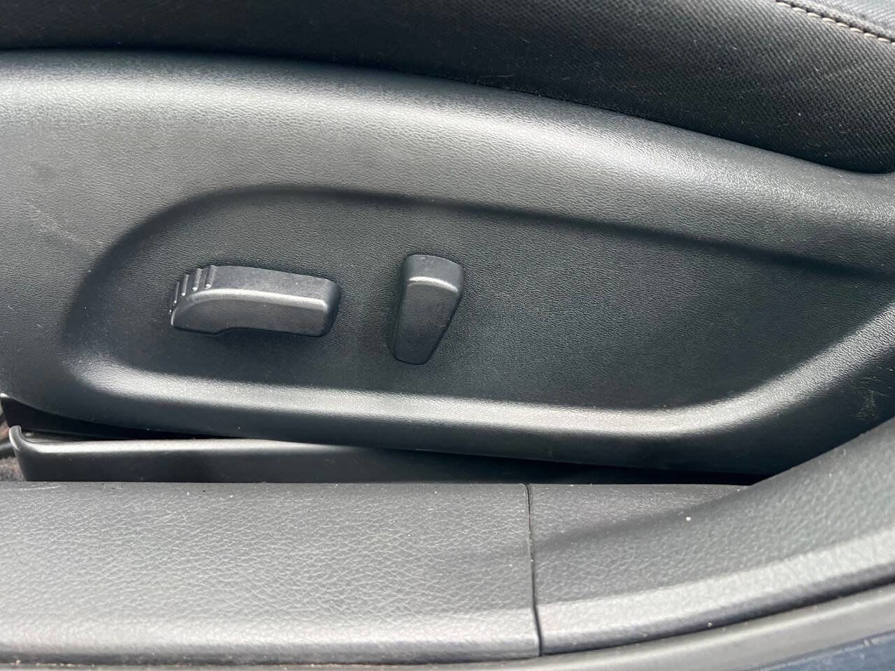 Used 2017 Nissan Altima 2.5 S w/ Power Driver Seat Package FWD image 25