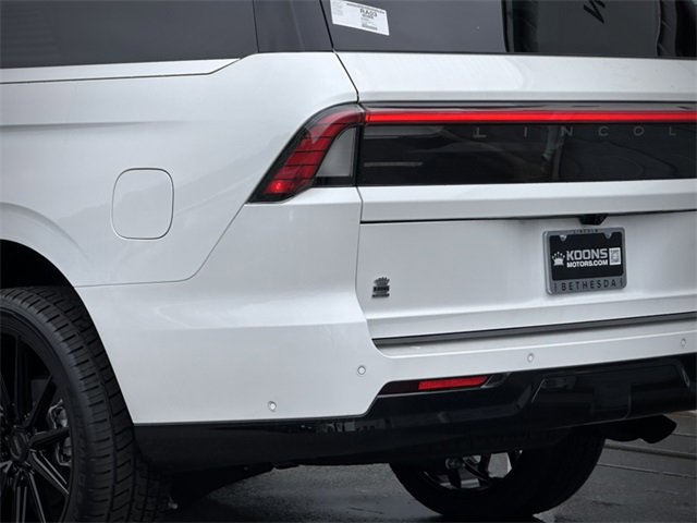 New 2025 Lincoln Navigator Black Label image 8