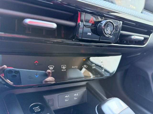 New 2026 Nissan Kicks SR w/ SR Premium Package image 18