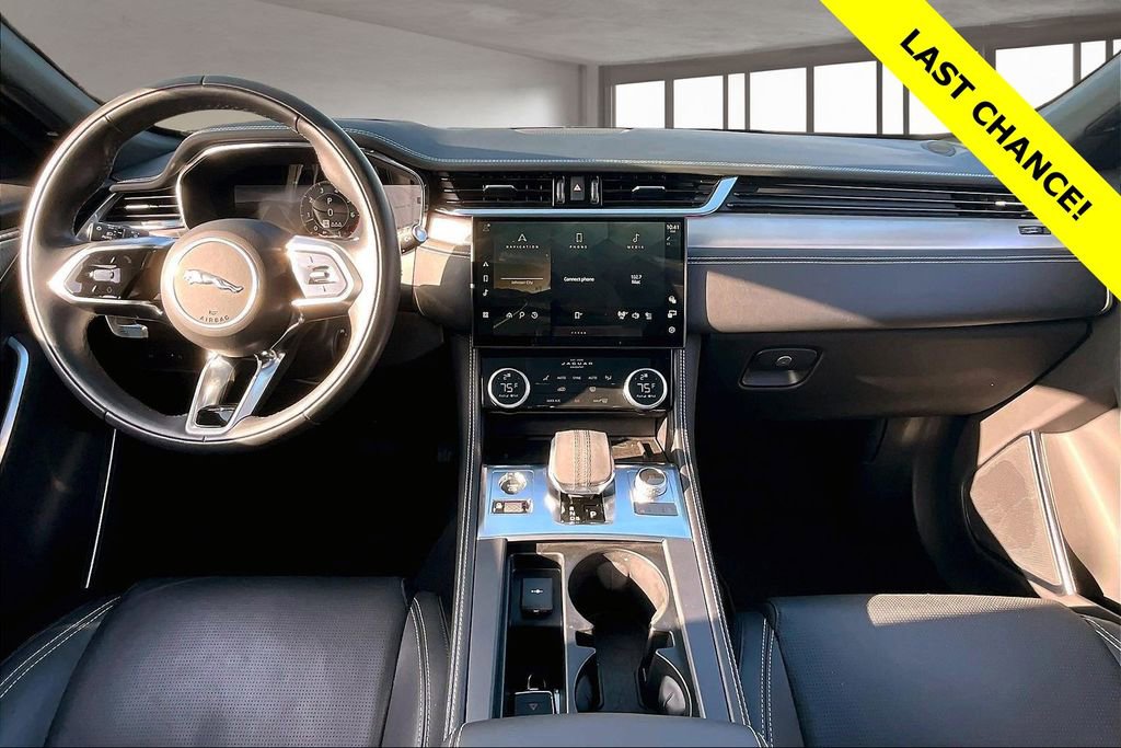 Used 2025 Jaguar F-PACE R-Dynamic S image 16