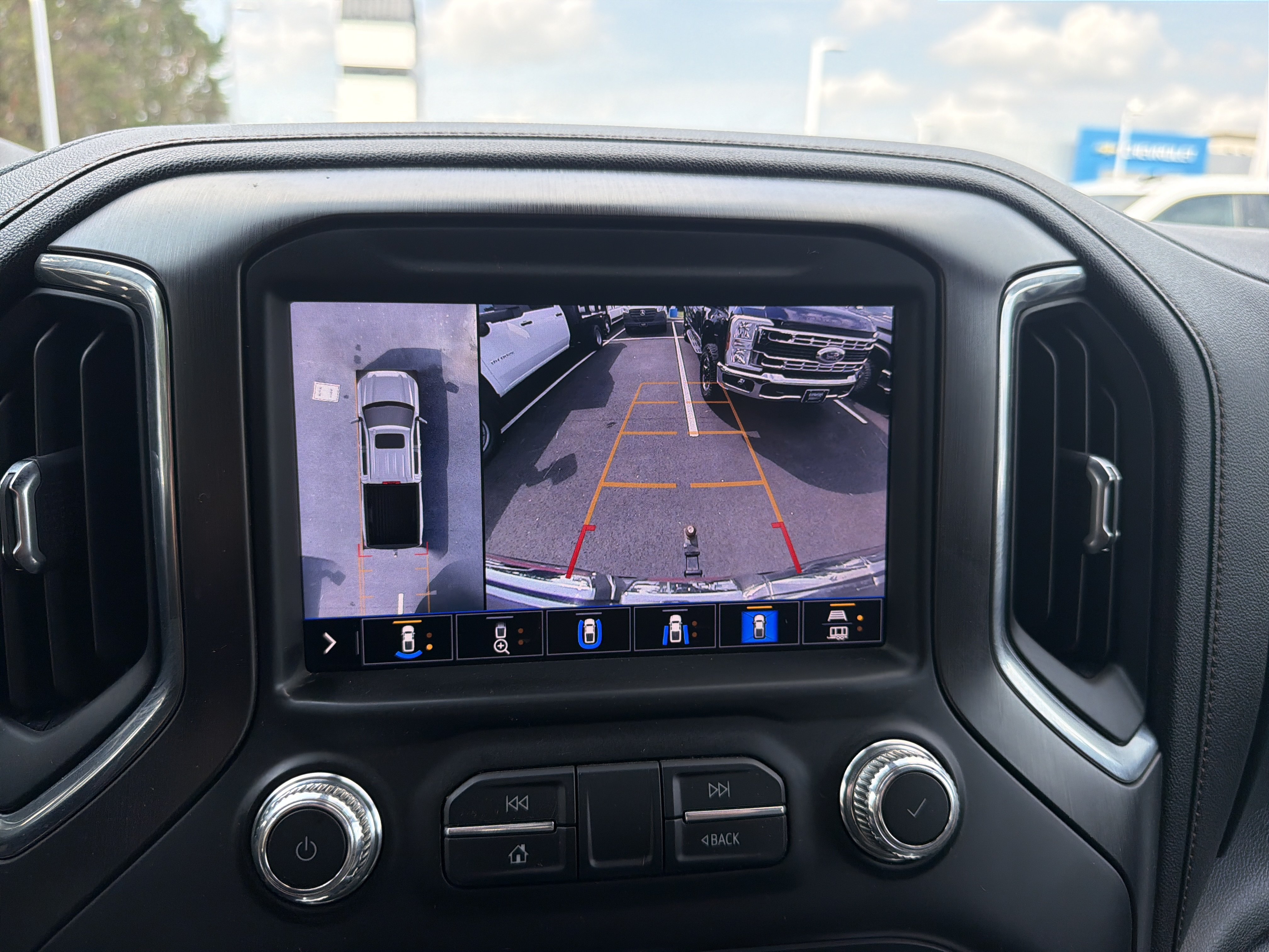 Used 2020 GMC Sierra 1500 AT4 w/ AT4 Premium Package AWD/4WD image 25