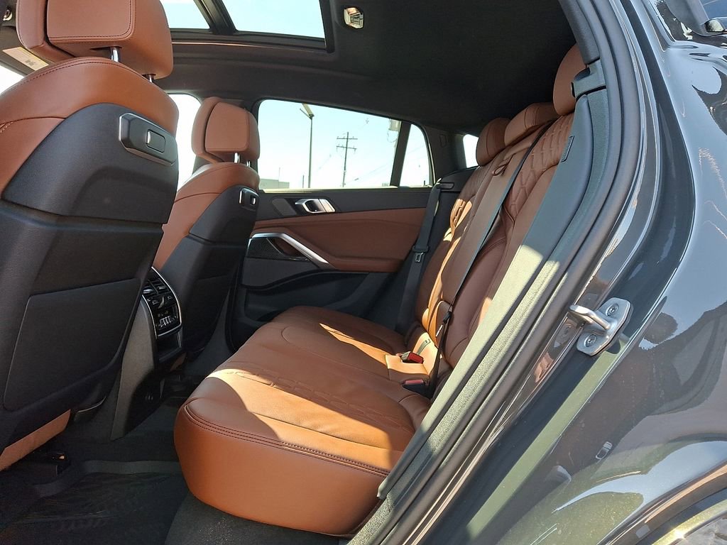 New 2026 BMW X6 M60i AWD/4WD image 9