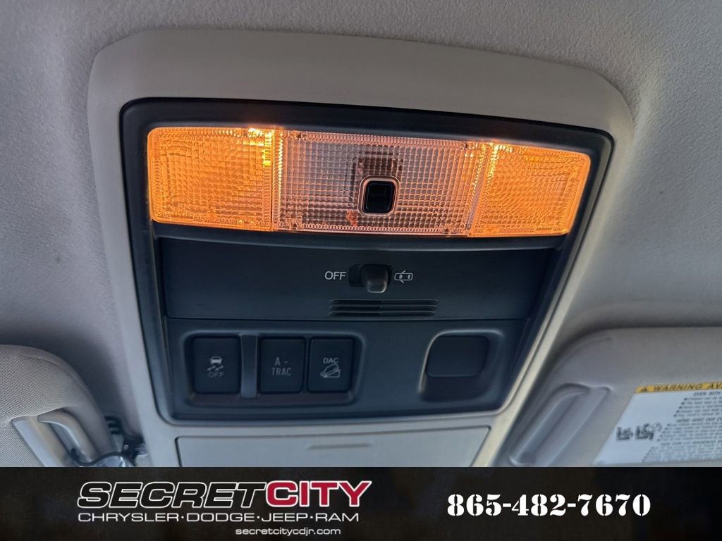 Used 2018 Toyota 4Runner SR5 image 31