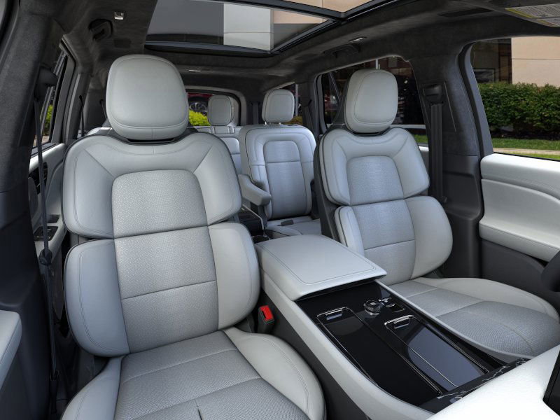 New 2026 Lincoln Aviator Black Label w/ Jet Appearance Package image 10