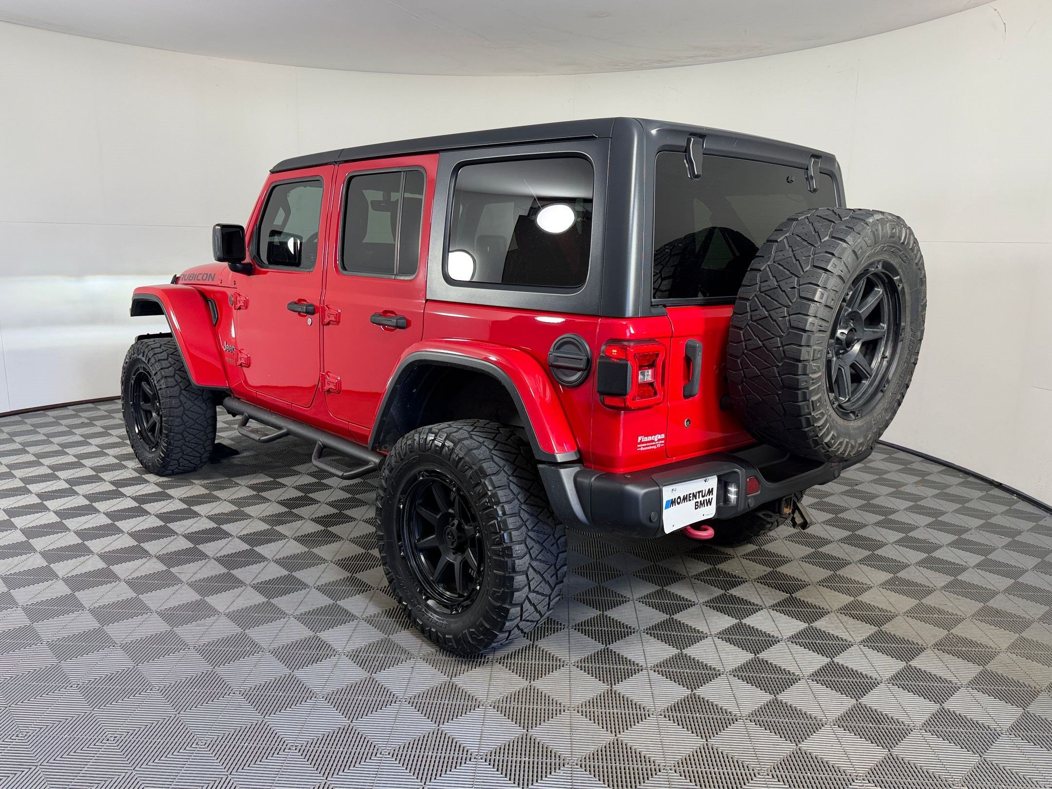 Used 2018 Jeep Wrangler Unlimited Rubicon AWD/4WD image 3