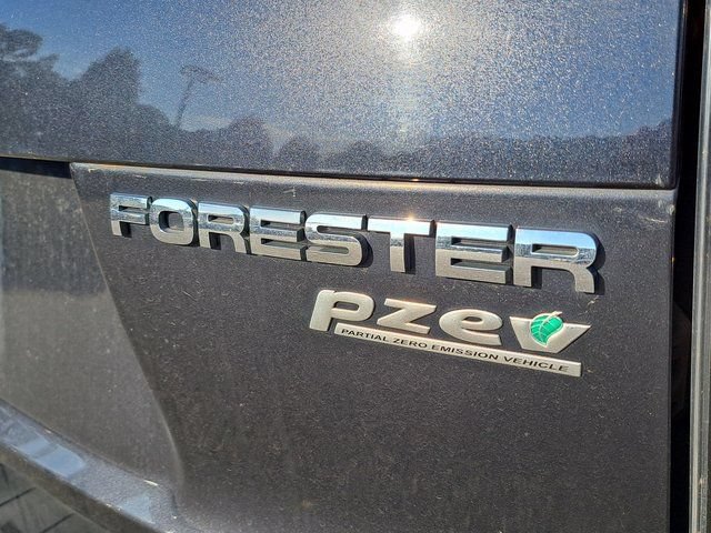 Used 2012 Subaru Forester 2.5X Limited AWD/4WD image 14