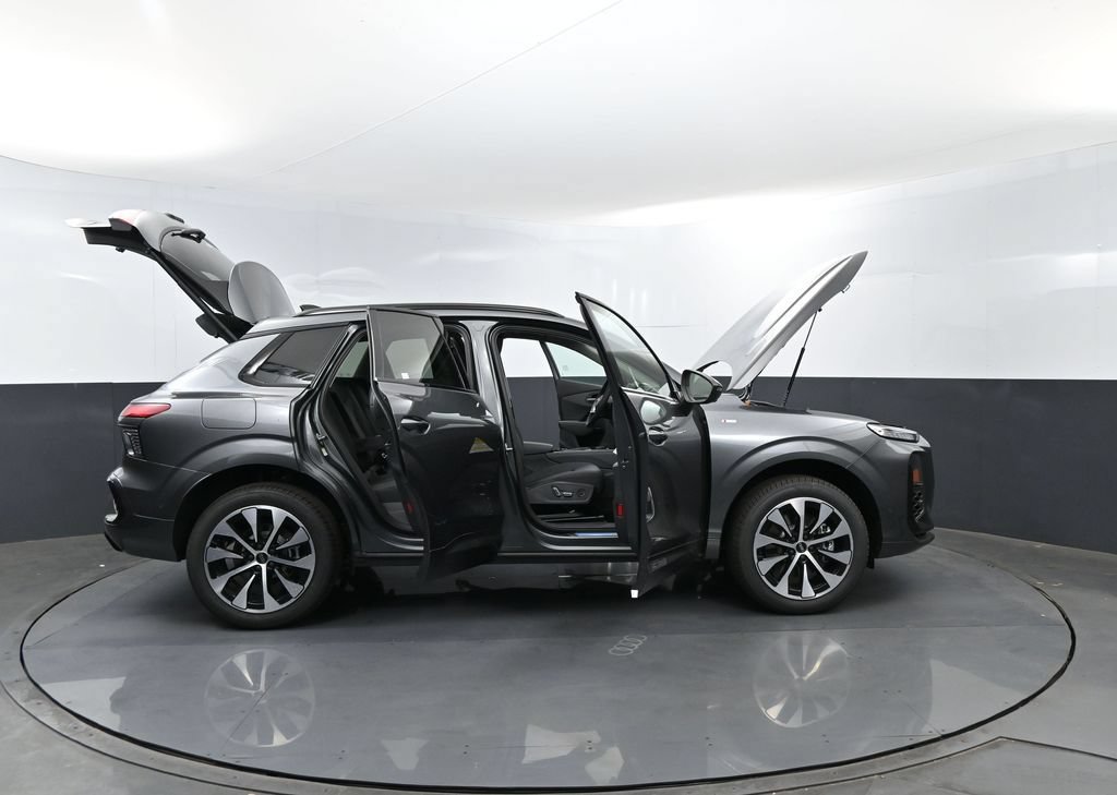 New 2026 Audi Q3 quattro 2.0T AWD/4WD image 31
