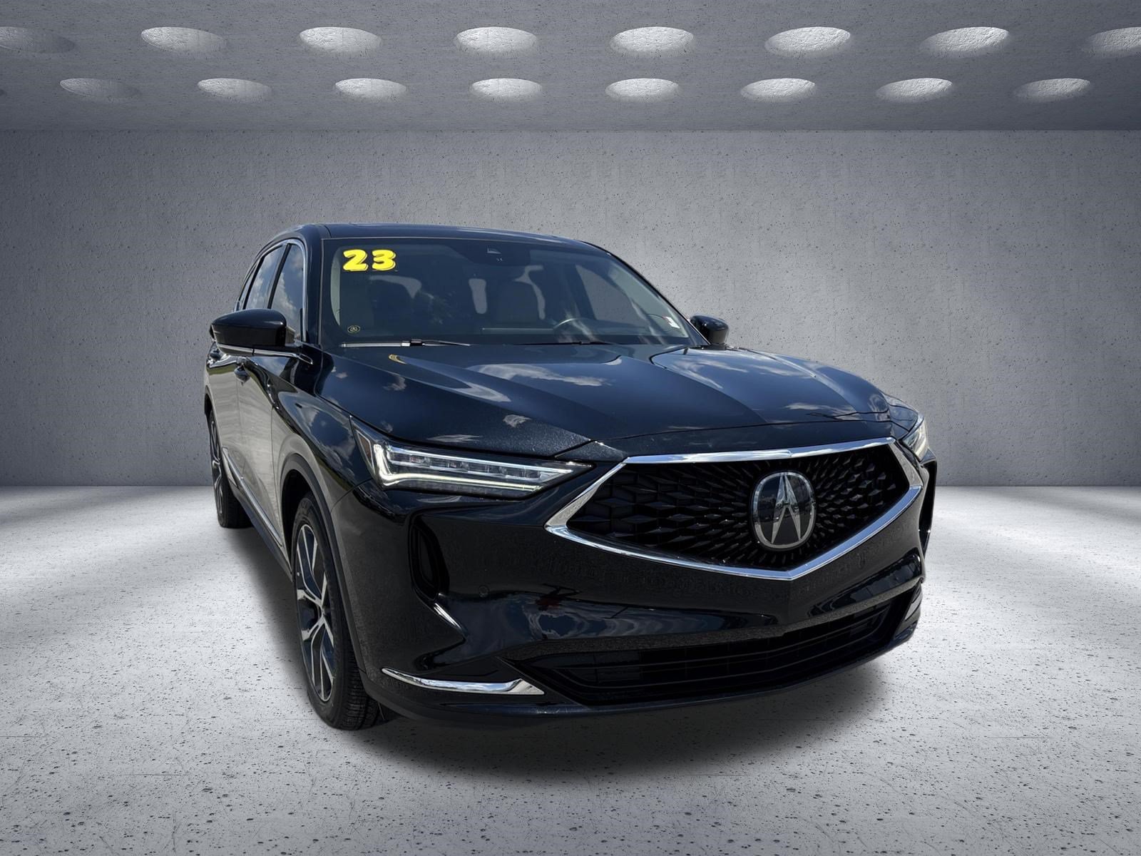 Used 2023 Acura MDX FWD w/ Technology Package image 4