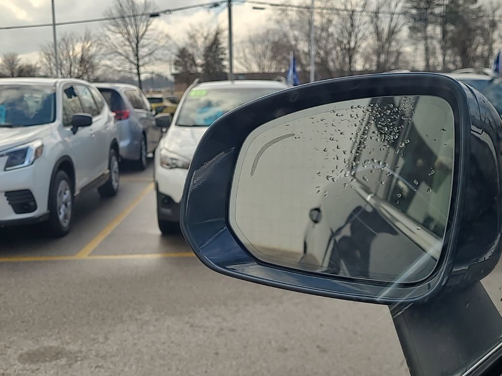 Used 2023 Volvo XC90 B6 Plus image 28