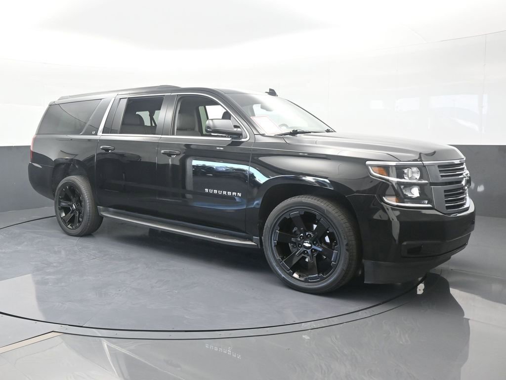 Used 2020 Chevrolet Suburban LT image 8
