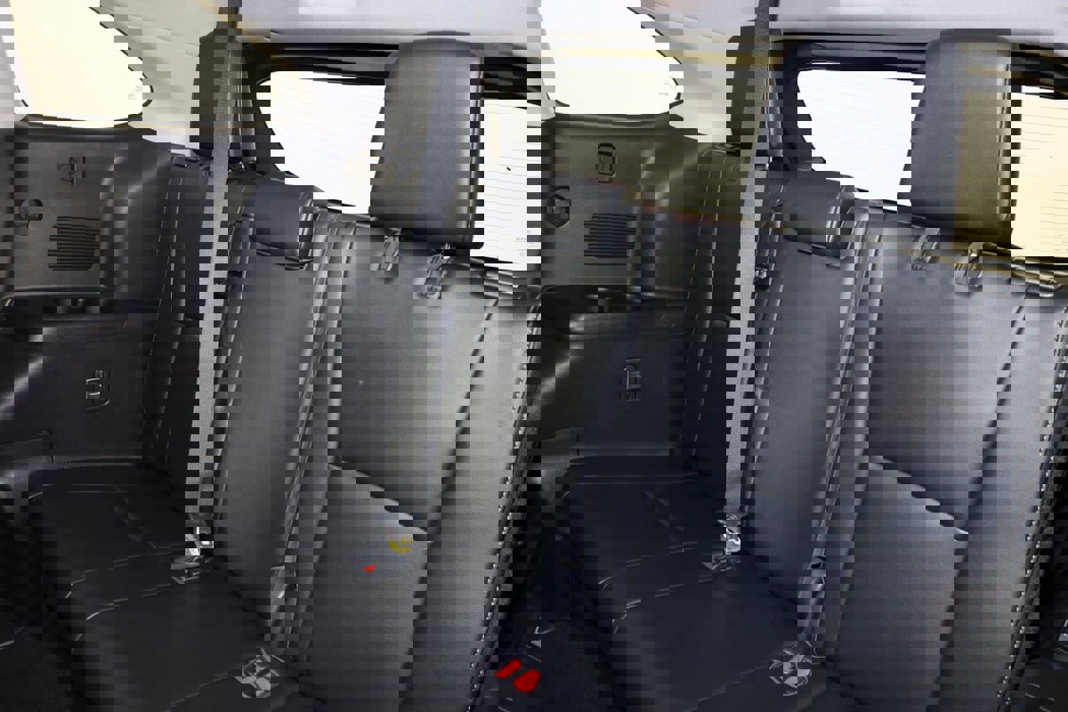 Used 2021 Toyota Highlander Platinum image 12