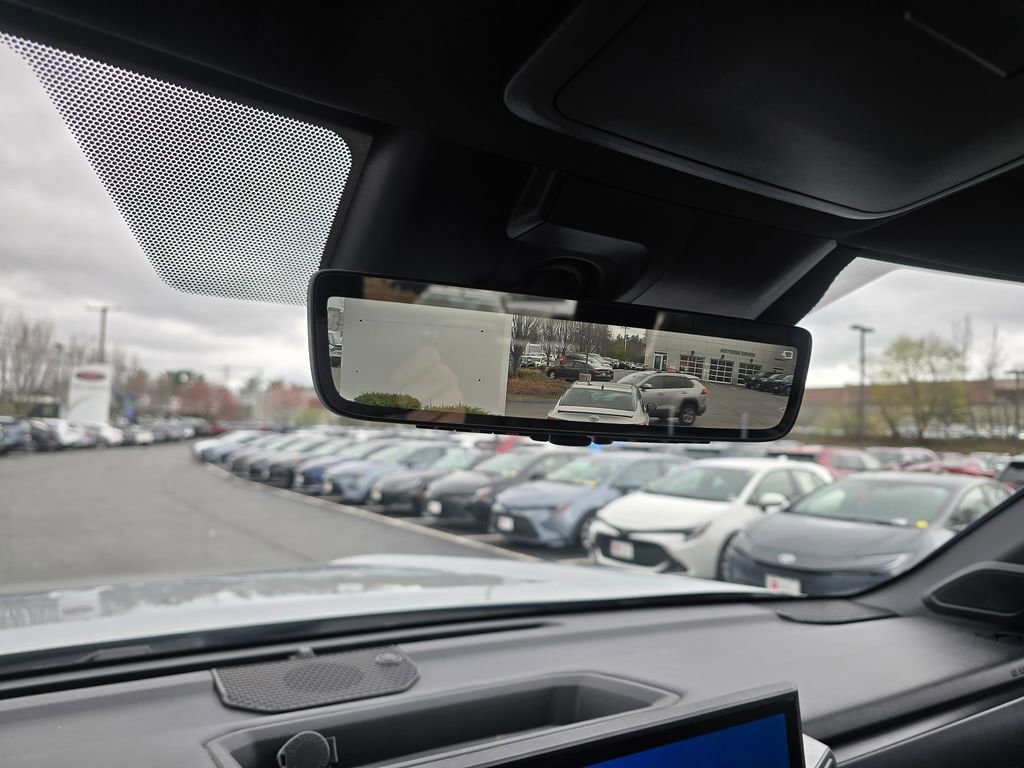 Used 2023 Toyota Tundra Platinum AWD/4WD image 25