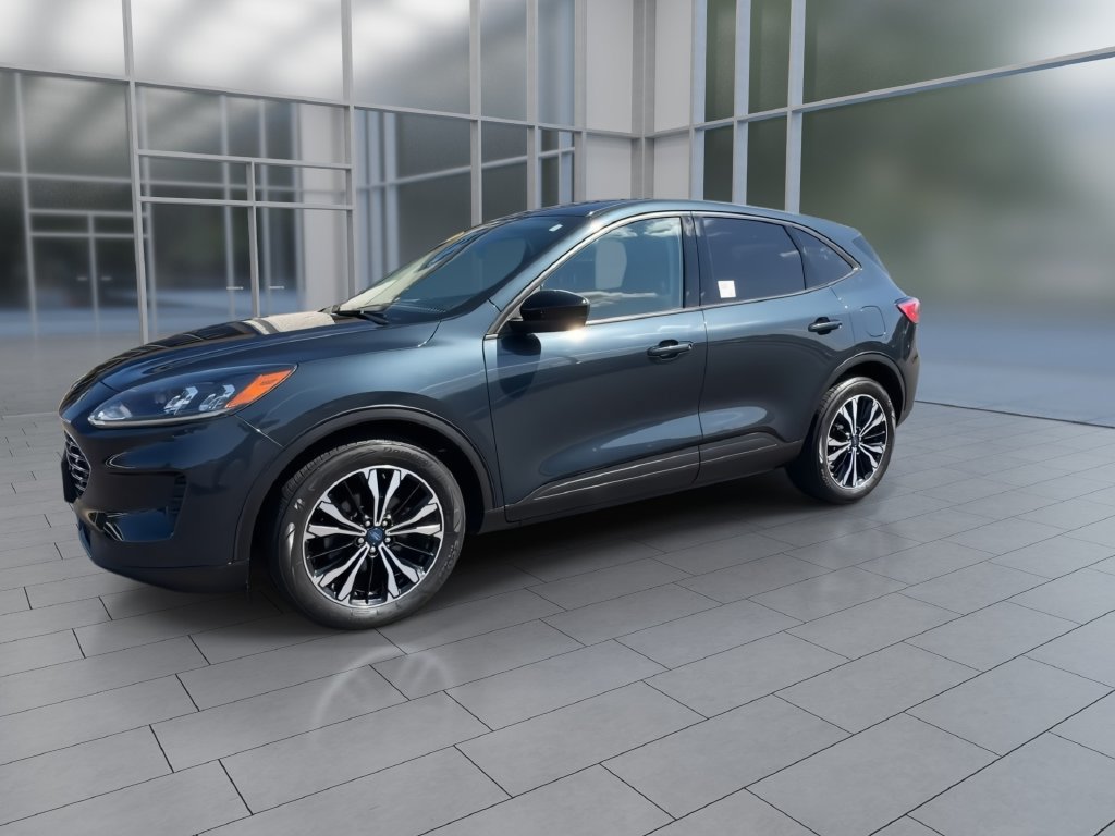 Used 2022 Ford Escape SE w/ SE Sport Appearance Package FWD image 4
