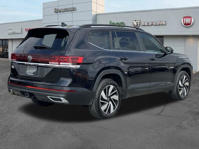 Used 2025 Volkswagen Atlas SE image 7