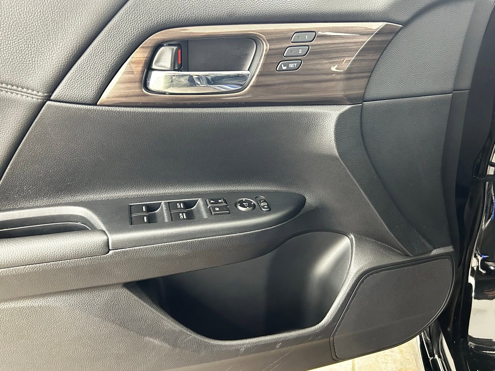 Used 2017 Honda Accord Touring image 26