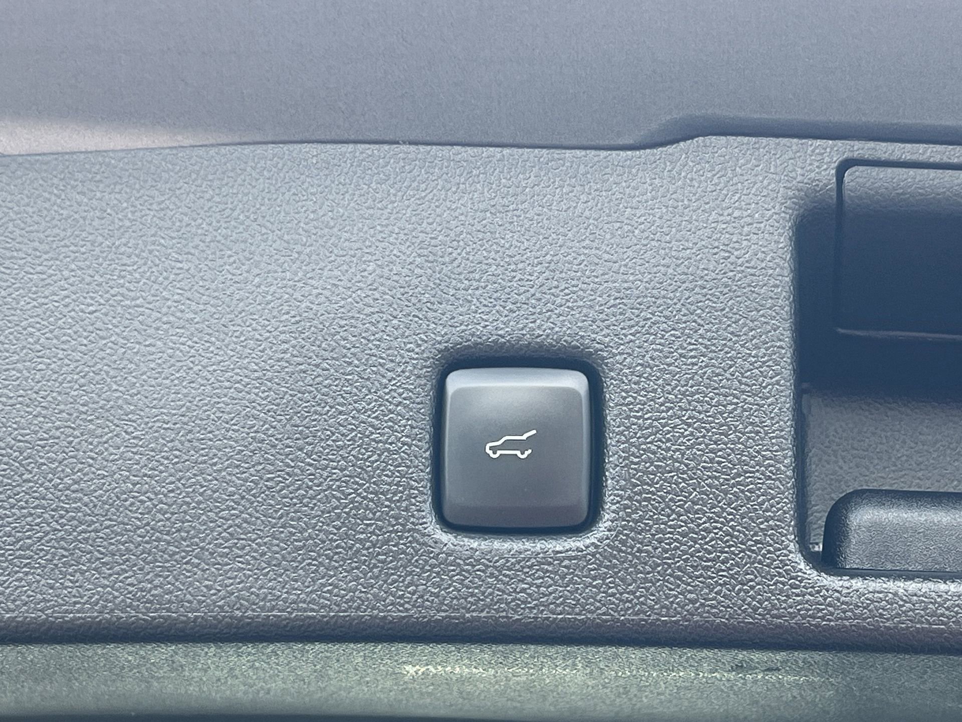 Certified 2025 Ford Escape ST-Line Elite w/ Premium Technology Package AWD/4WD image 24