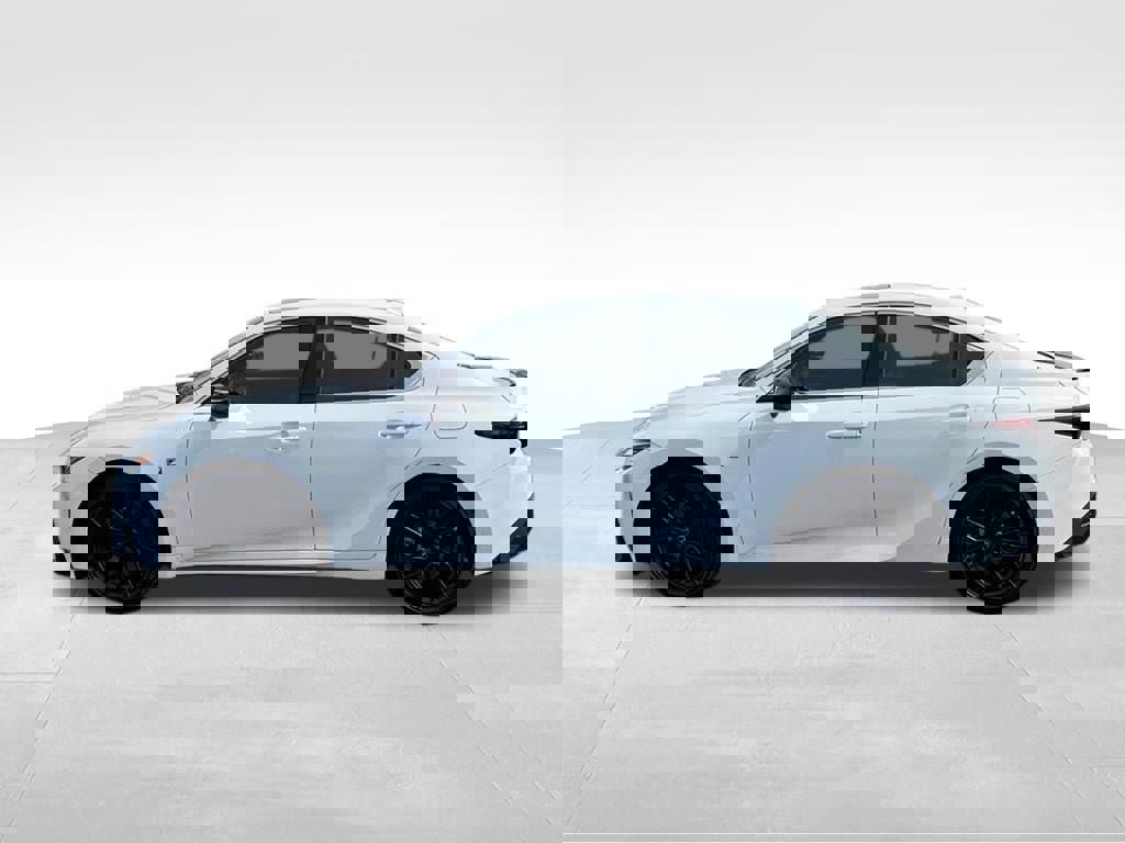 Used 2021 Lexus IS 350 F Sport w/ Dynamic Handling Package image 2