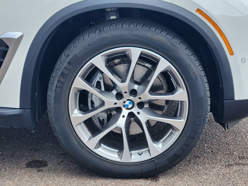 Used 2026 BMW X5 xDrive40i AWD/4WD image 30