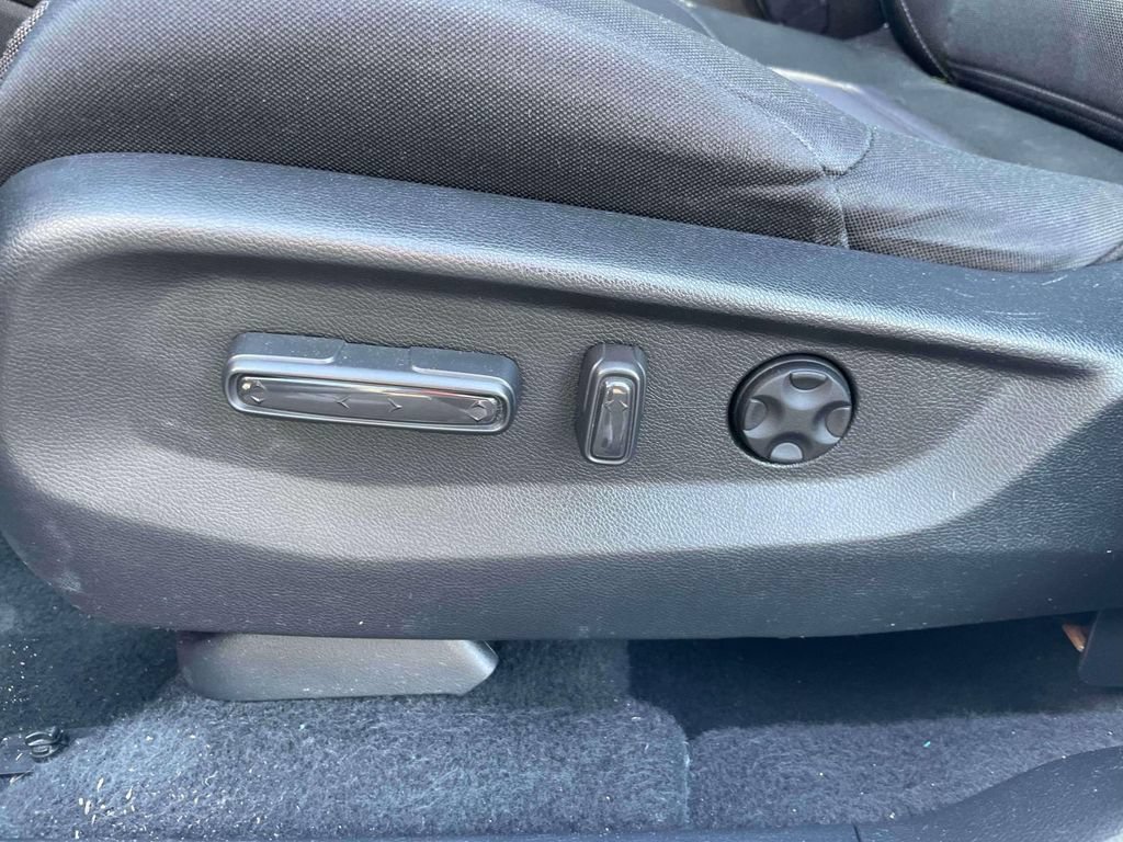 Certified 2022 Honda CR-V EX image 19
