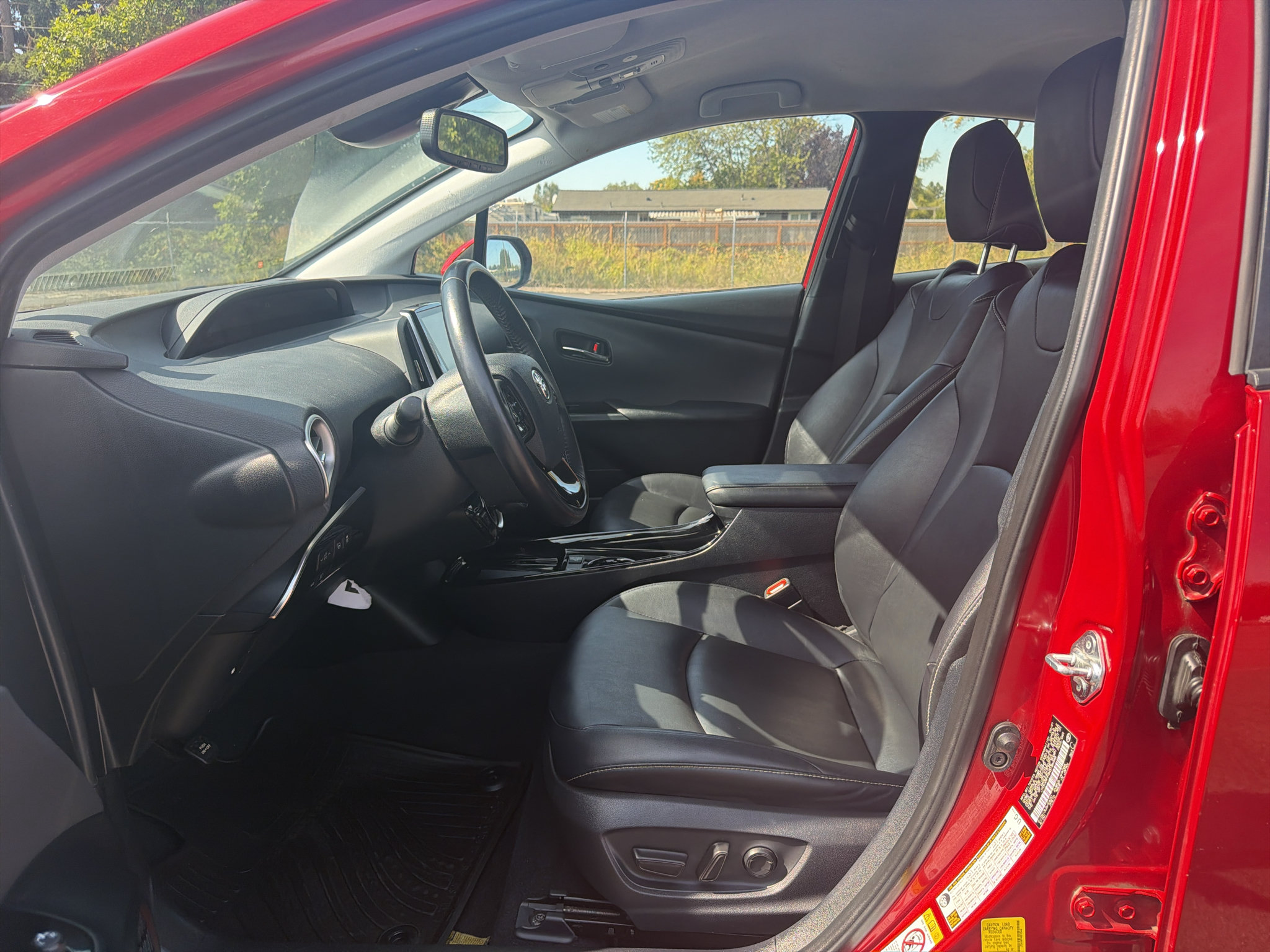 Used 2021 Toyota Prius Prime Limited w/ Carpet Mat Package (TMS) FWD image 21