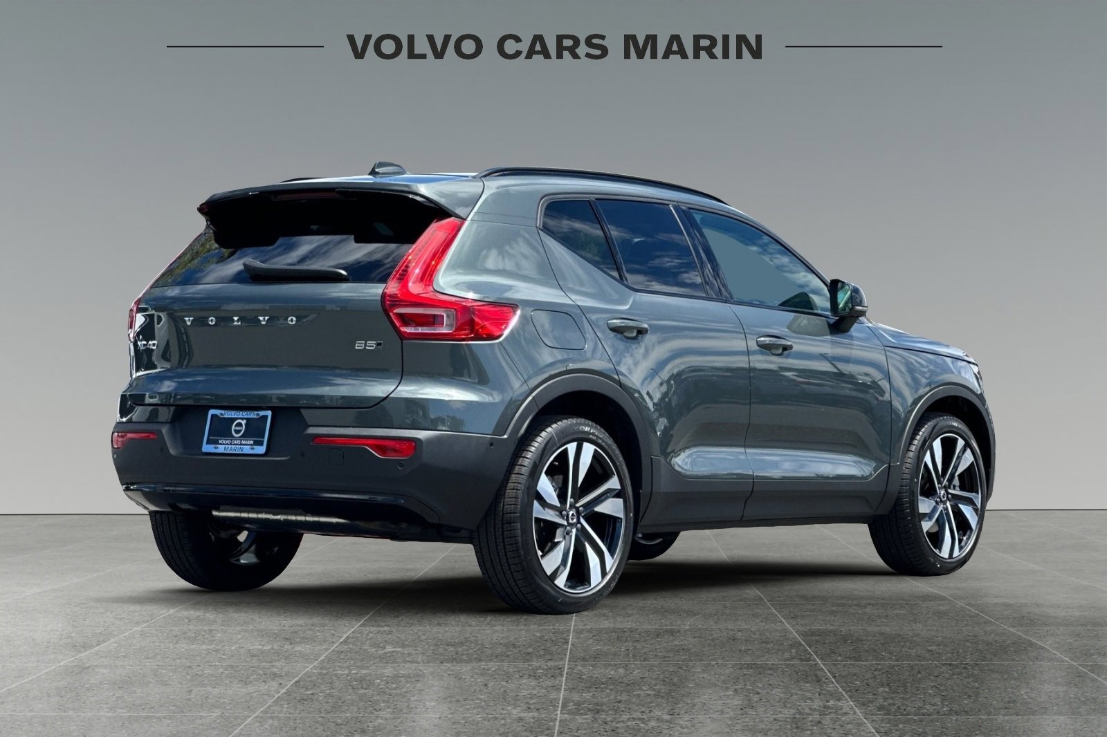 New 2026 Volvo XC40 B5 Ultra w/ Protection Package image 2