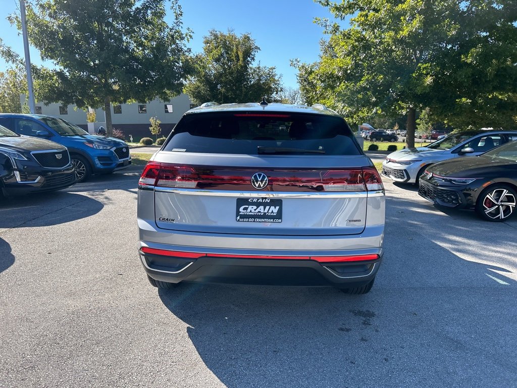New 2026 Volkswagen Atlas Cross Sport SE image 4