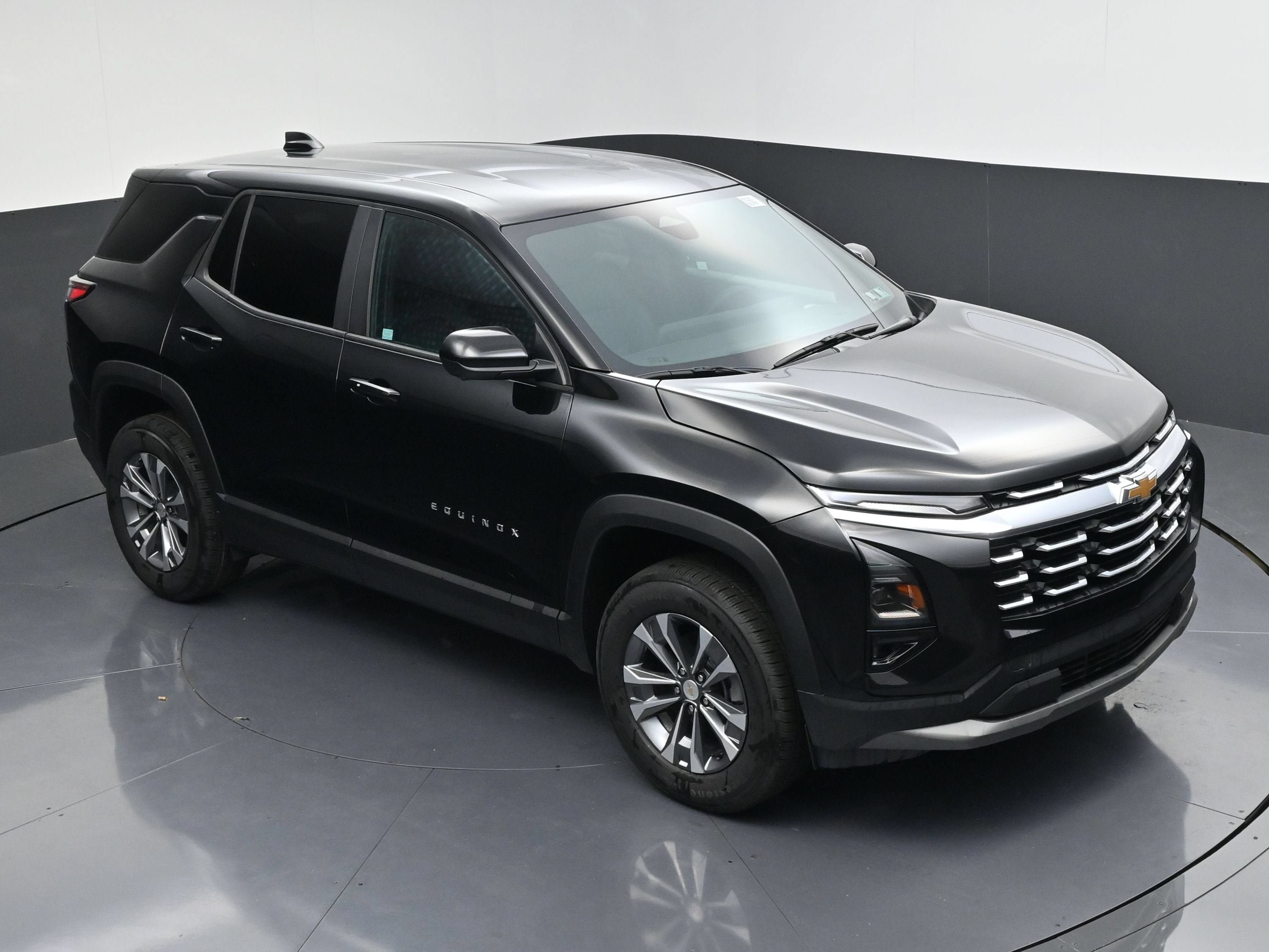 New 2027 Chevrolet Equinox LT w/ Convenience Package II FWD image 48