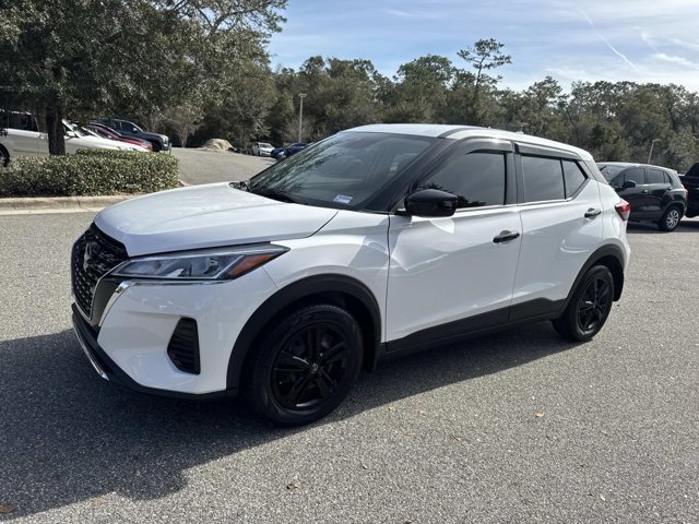 Used 2024 Nissan Kicks S image 5