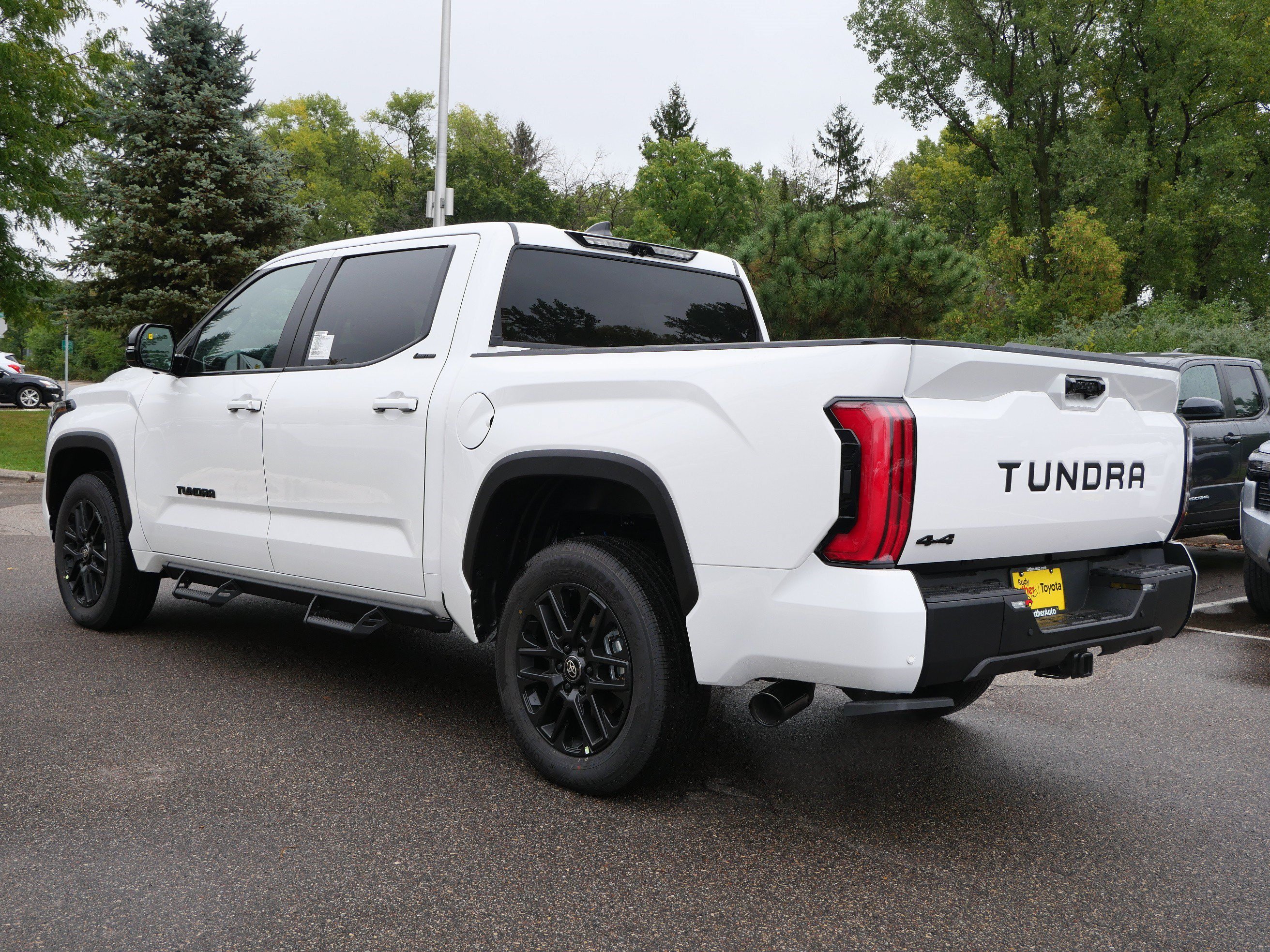 New 2026 Toyota Tundra Limited AWD/4WD image 3