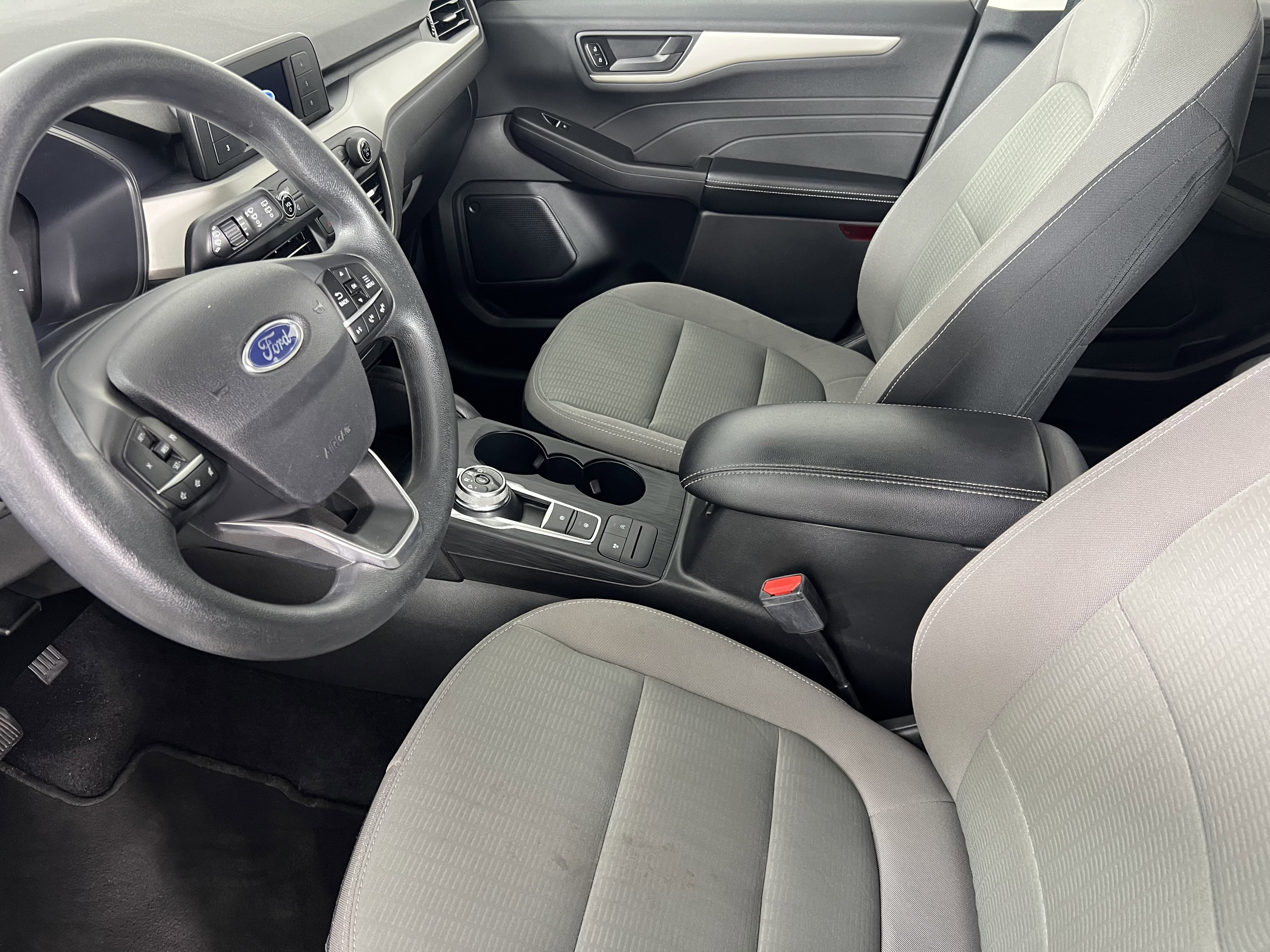 Used 2022 Ford Escape S AWD/4WD image 4