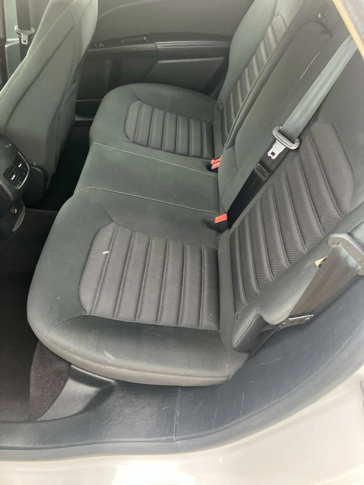 Used 2017 Ford Fusion SE w/ Fusion SE Technology Package image 10